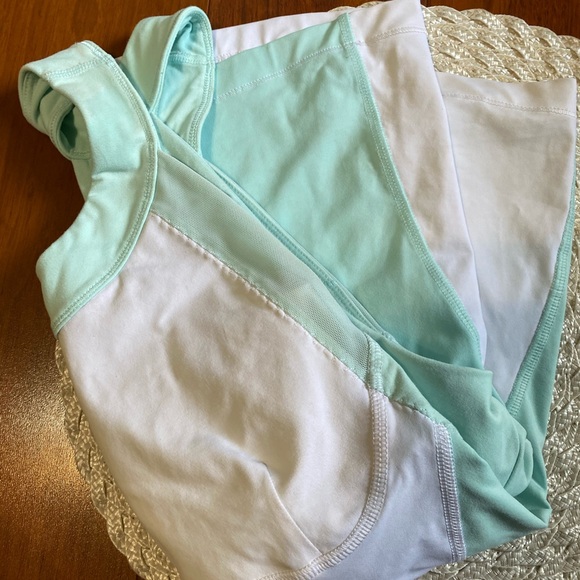 Lululemon active top - Picture 5 of 9